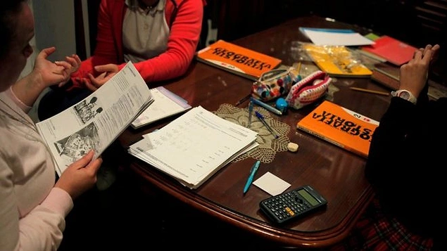 Çocuklara okula götürmeleri için 3 mektup verilecek