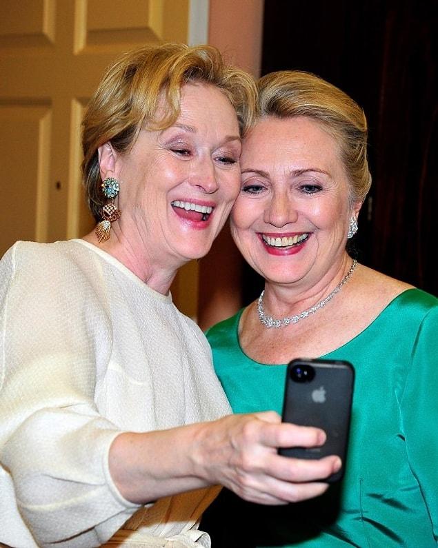 21. Hillary Clinton is hanging out with Meryl Streep.