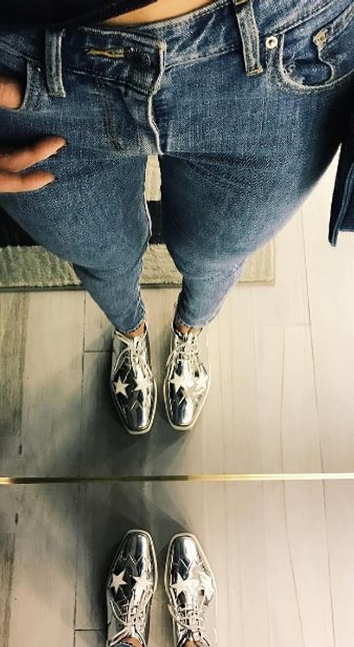 Stella McCartney ayakkabıların fiyatı 695 Euro, yani 2000 TL civarında.