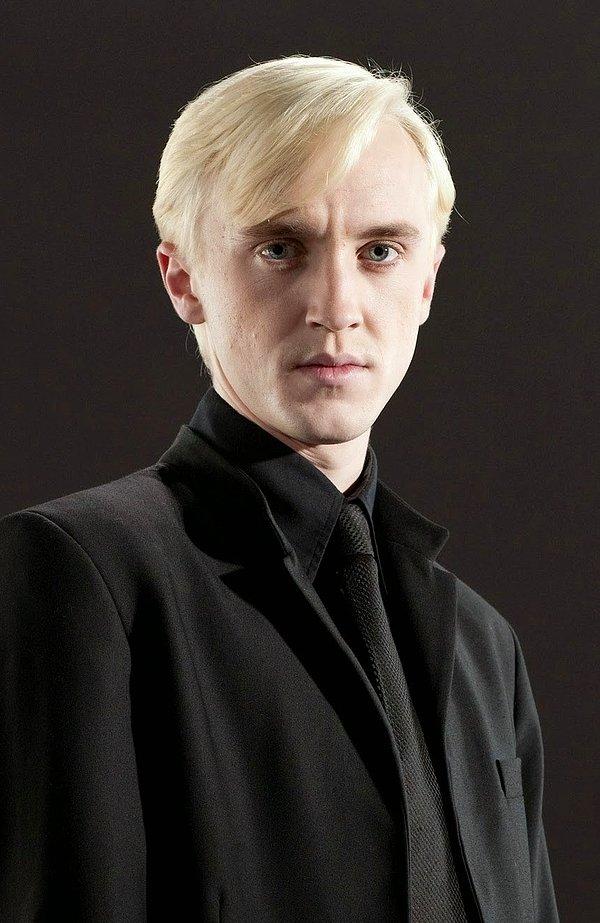 8. Harry Potter'ın okuldaki en büyük rakibi Draco Malfoy