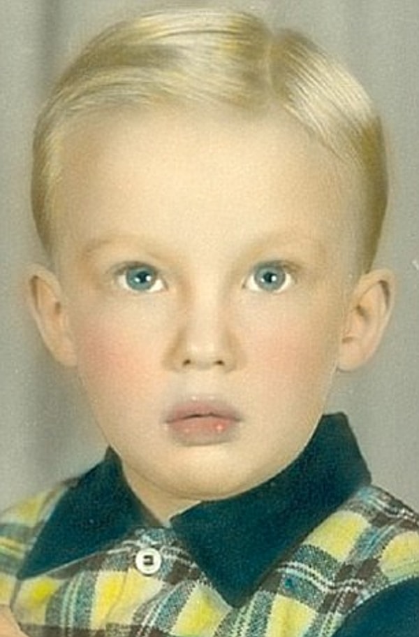 2. Дональд Трамп является потомком эмигрантов. Его отец, Фред Трамп, познакомился с его матерью, Мэри МакЛауд, когда та приехала в Нью-Йорк на каникулы. К тому времени 25-летний Фред уже был владельцем собственной строительной компании.