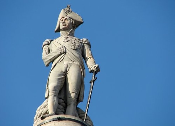 8. Памятник адмиралу Горацио Нельсону: "Колонна Нельсона"