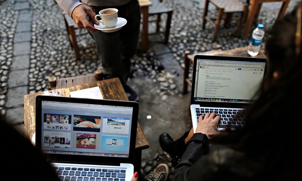 Türkiye İnternette 'Özgür Olmayan Ülke' Kategorisine Düşürüldü