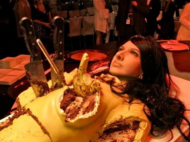Marina Abramovic'in bir çalışması: