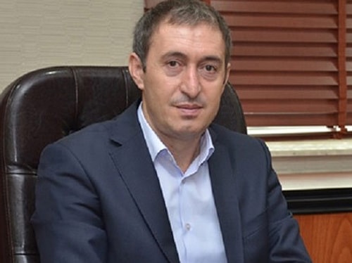 İçişleri Bakanlığı, yazılı bir açıklamayla Mardin ve Siirt Belediyelerine kayyum atandığını duyurdu.