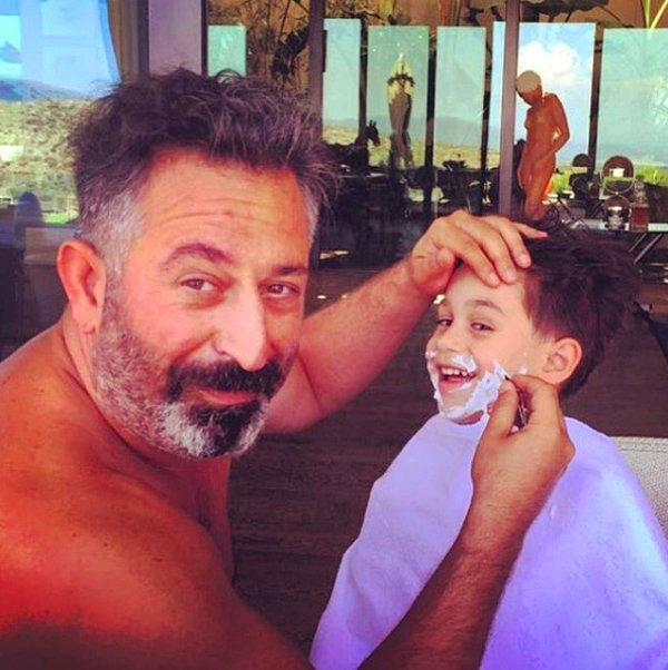 1. Cem Yılmaz oğlu Kemal'in ilk tıraşını tırnak makasıyla yapıyor. Çünkü neden yapmasın? 😊