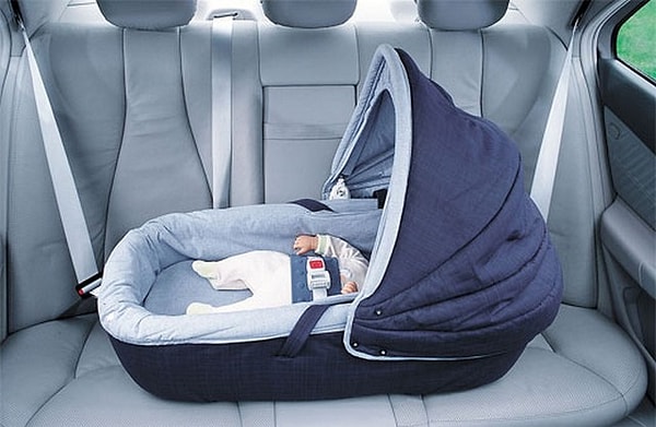 7. Автокресло для новорожденных