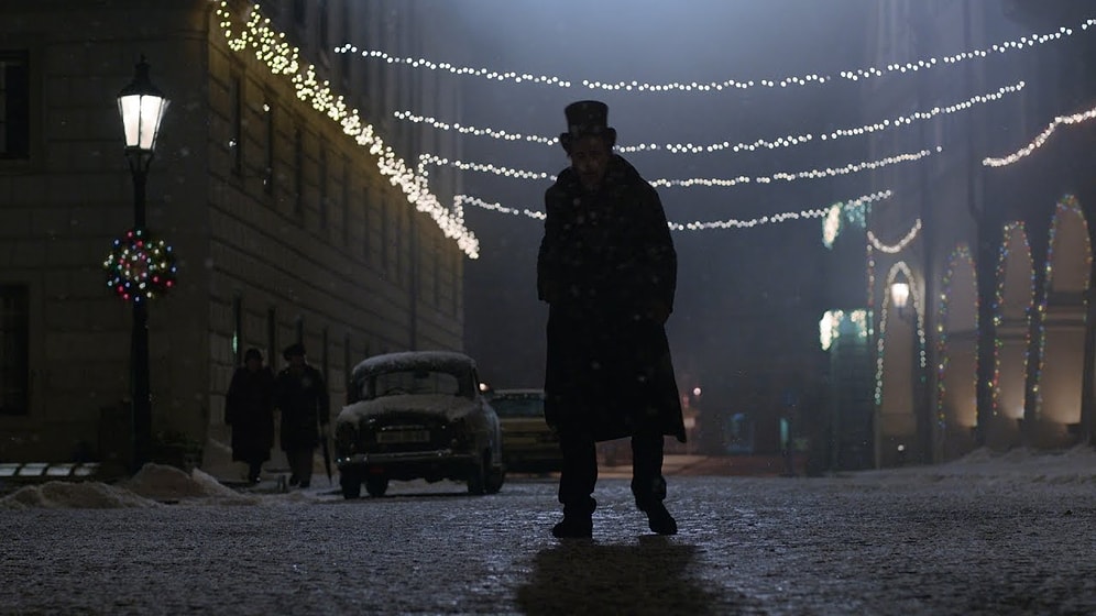 Apple'dan Frankenstein'lı Noel Reklamı