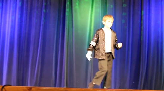 9 Yaşındaki Çocuktan Enfes Michael Jackson'ın Billie Jean Dansı