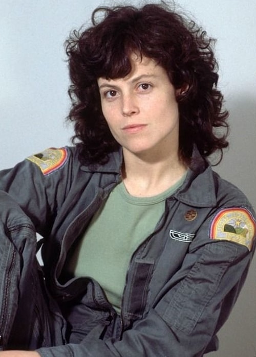 Han Solo (Harrison Ford) - Sigourney Weaver