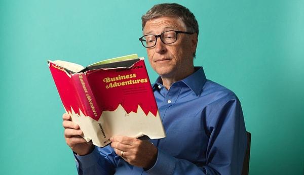 2. Her gün tam 7 saat uyuyan Bill Gates, her gece uyumadan önce mutlaka bir şeyler okurmuş.