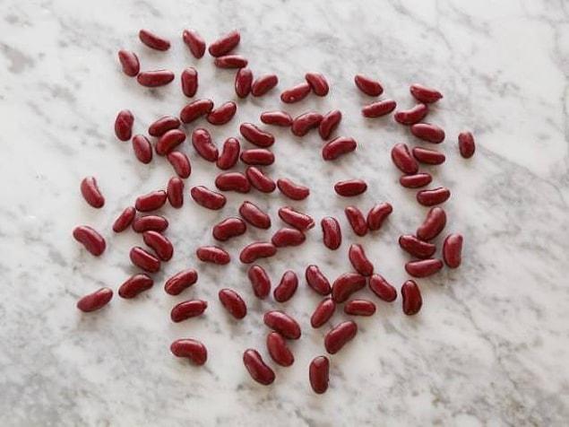6. 82 reddish beans = 100 calories