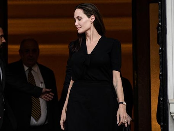 7. "Она буквально рвала на себе волосы, когда узнала об итогах расследования", – рассказали источники из близкого окружения Анджелины