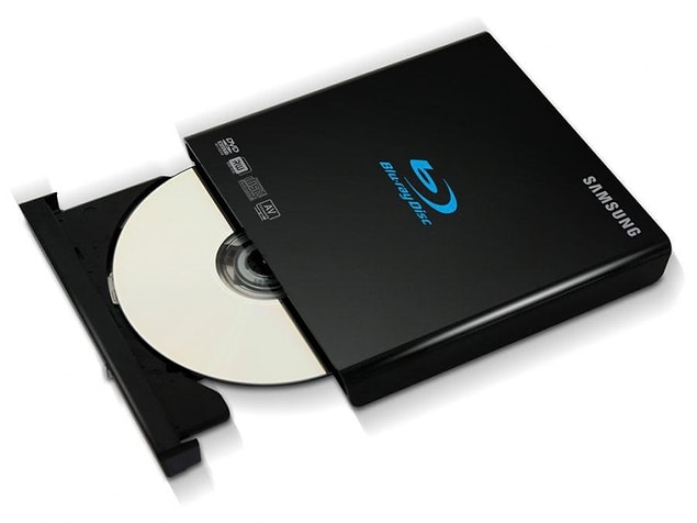 6. Bilgisayarlarda zamanla USB optik okuyucuların yok olduğunu görebiliyoruz. Bu yüzden bilgisayarınızda USB optik okuyucunuz yoksa, almanızı tavsiye ediyoruz.