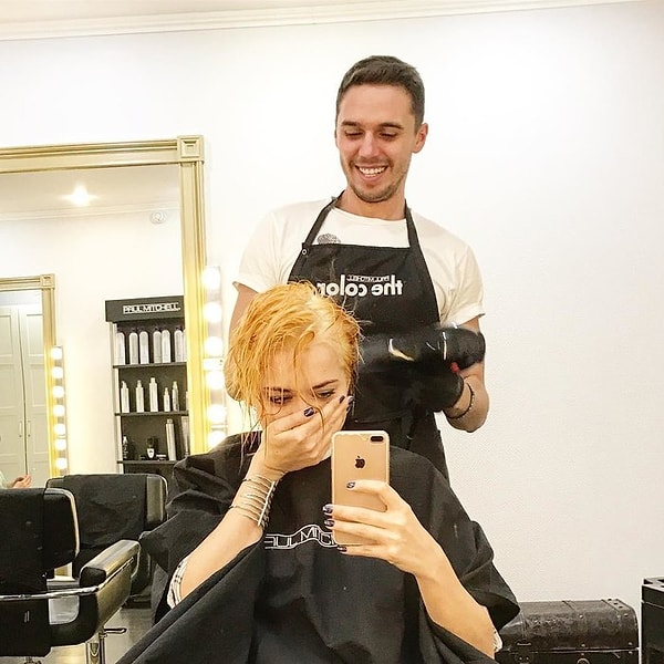 5. Но и на этом Самбурская не остановилась, и 22 ноября она перекрасилась в блондинку