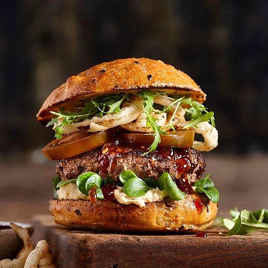Hamburgerin Beşli Tonu: Sadece Beş Malzemeyle Damaklara Aşk Yaşatacak 12 Hamburger Tarifi