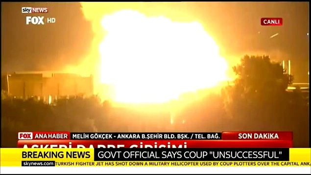 9) Yıllar Boyunca Unulamayacak Bir Dehşet Anı: Canlı Yayında Meclis'e Bomba