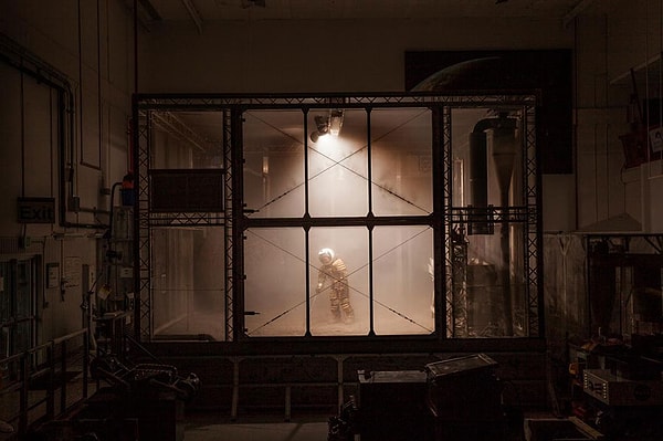 22. Пабло де Леон, сотрудник НАСА, руководитель космической лаборатории, тестирует скафандр, специально созданный для использования при возможной высадке на Марсе