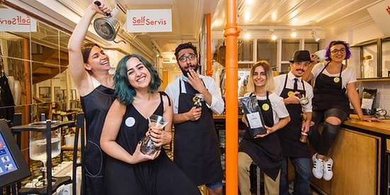 İşitme Engelliler Kültürünü Kahve Kültürüyle Harmanlayıp Fark Yaratıyorlar: DemGoodCoffee