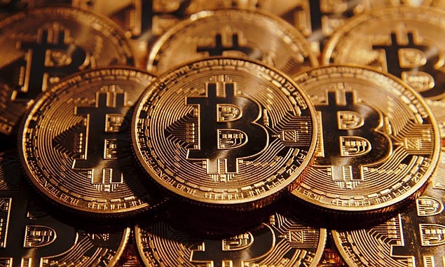 İlk olarak en büyük soru işareti olan "Bitcoin Nedir?" sorusuna bir aydınlık getirelim.