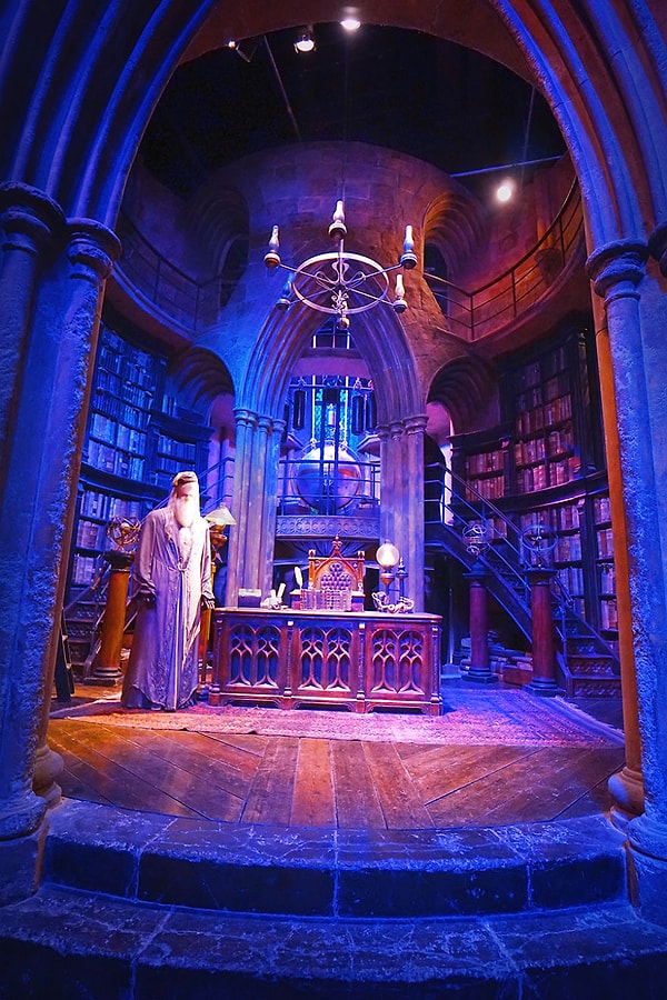 13. А вот и кабинет Дамблдора