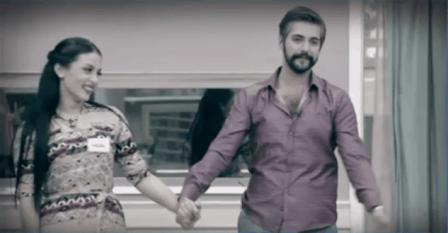 Kısmetse Olurda Yine Ortalık Karıştı Aşkı için Evi Terk Eden Yarışmacı Krize Neden Oldu Kısmetse Olurda Yine Ortalık Karıştı Aşkı için Evi Terk Eden Yarışmacı Krize Neden Oldu