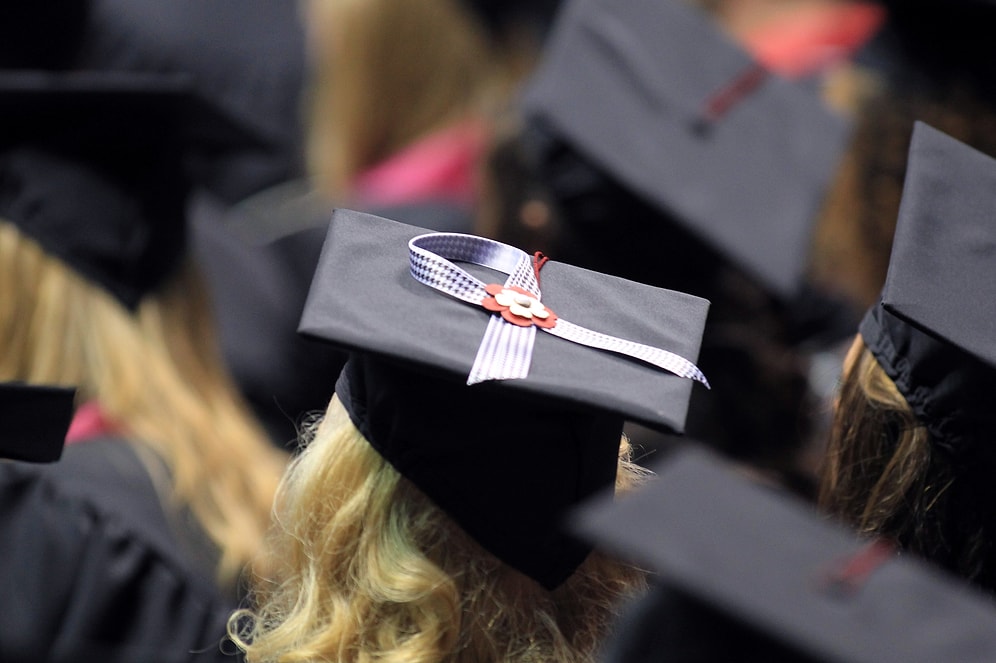 Yeni Mezunlar Buraya: 2017'de İşe Alacağı Yeni Mezun Sayısını Açıklayan 18 Şirket