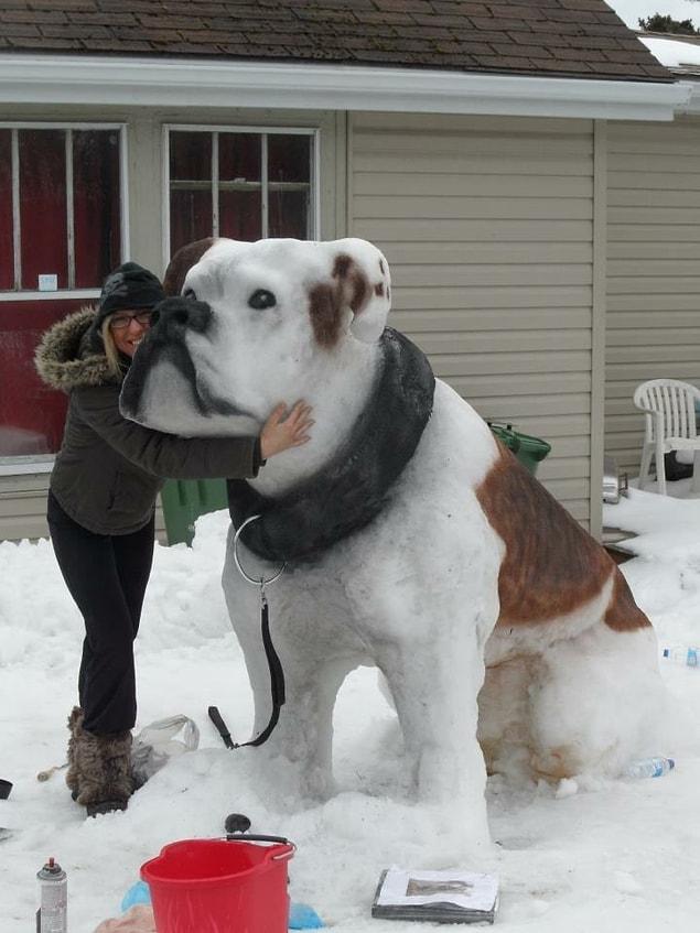 12. This giant dog statue which is made from snow ❄️