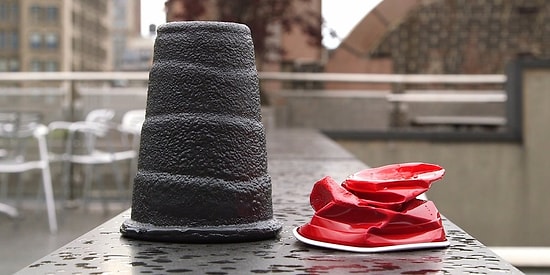 Üzerine Sıkıldığı Her Şeyi Yok Edilemez Hale Getiren Muhteşem Sprey