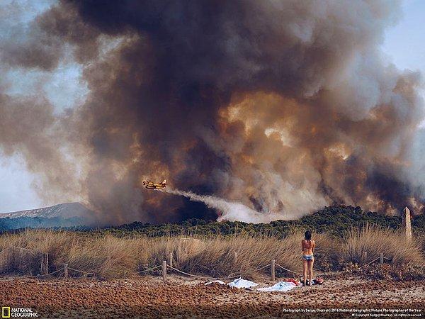 16. Çevresel sorunlar dalında şeref ödülü: Plajda söndürülemeyen yangın, İspanya