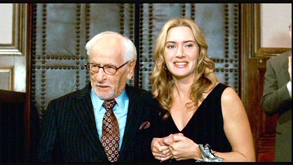 10. На момент съемок фильма Илаю Уоллаку, актеру, сыгравшему Артура, было 90 лет. Однако он был настолько полон энергии, что режиссеру пришлось попросить его притормозить и вести себя как старик!