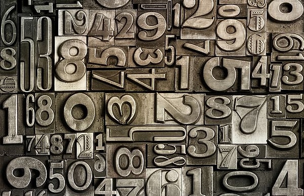 11. 7 января 2016 года наибольшим известным простым числом стало число 2^74 207 281 − 1, которое содержит 22 338 618 десятичных цифр