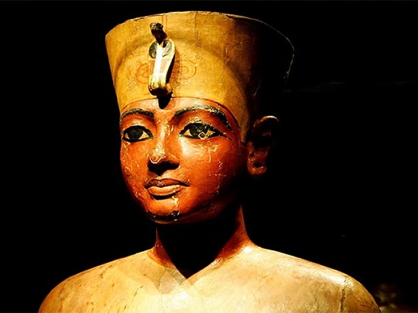 В Древнем Египте человеку отрезали уши и нос, только потому что кто-то другой "испортил воздух"...