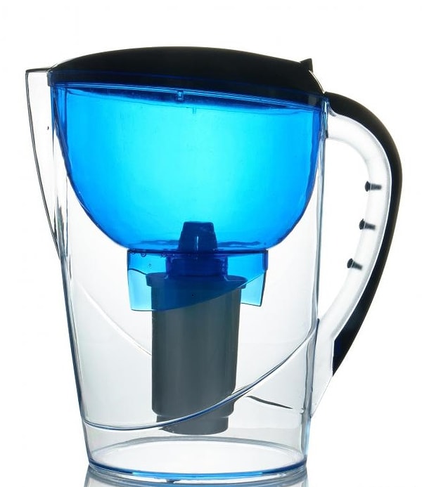 14. Дешевые фильтры на древесном угле удаляют лишь неприятный запах. Есть также фильтры из осмоса, которые стоят гораздо дороже.