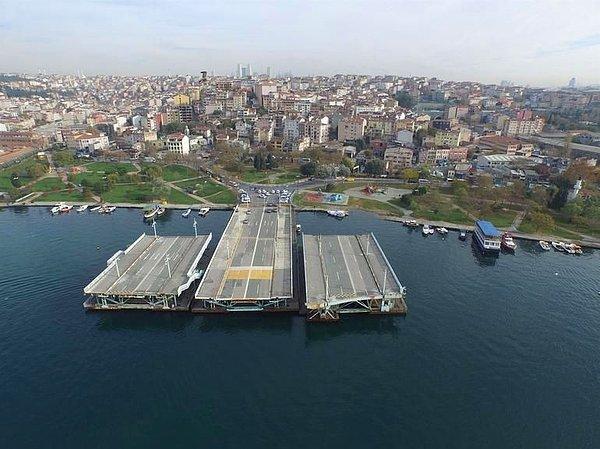 Galata Köprüsü, yapılan onarımların ardından Ayvansaray-Hasköy arasına yerleştirilmişti.