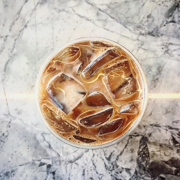 7. А холодный кофе — лучшее средство от ужасной жары