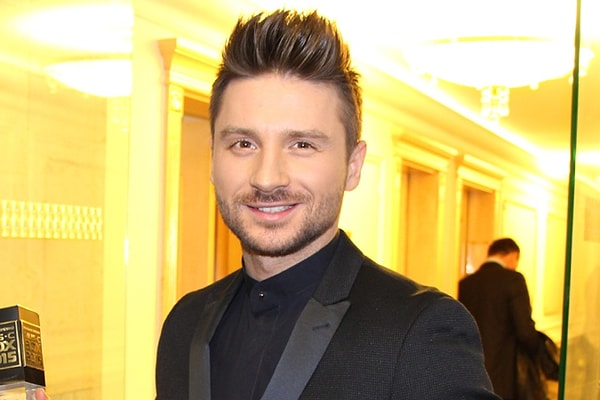 7. Большинство поклонников талантливого певца порадовалось за него и поддержало в решении оставить свою личную жизнь за пределами доступности прессы