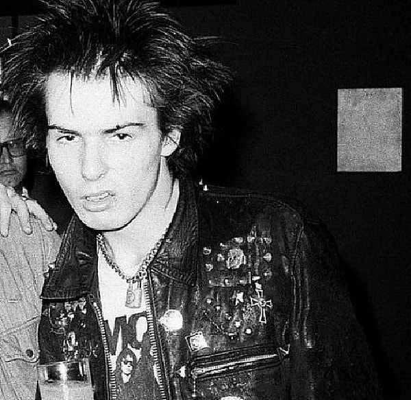 3. Маньяк или знаменитость?