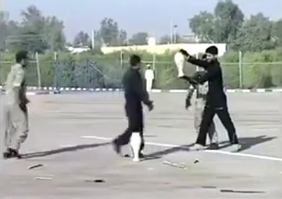 İran Özel Kuvvetlerinin Vazo ile Sınavı