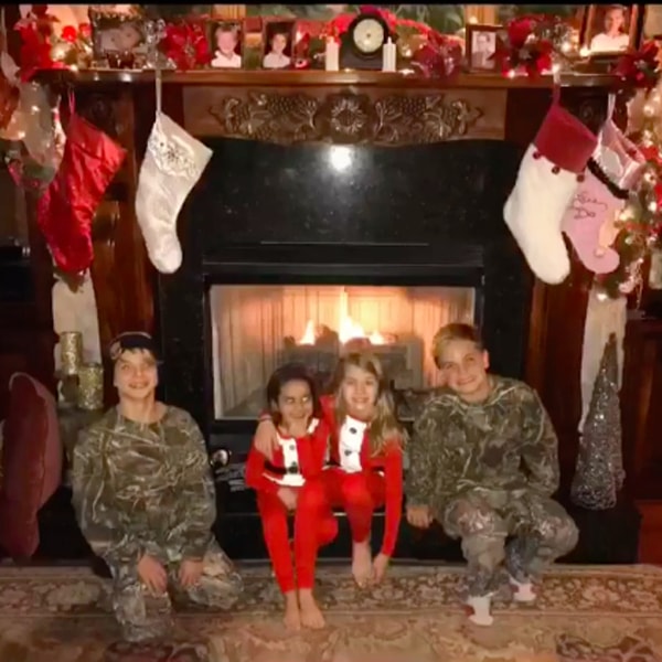 14. Семья Бритни Спирс отправилась на охоту и прокатилась на тарзанке