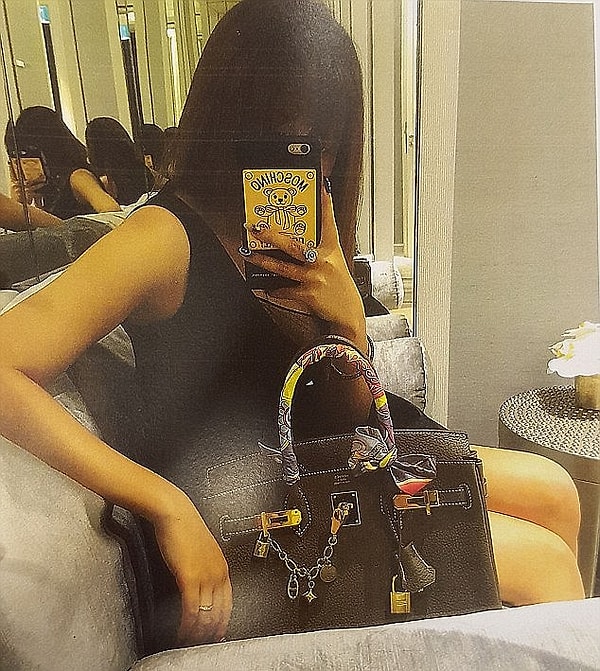 Планировалось, что девушка без промедления вернет эти деньги.