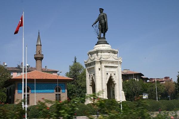 5. Konya Atatürk Anıtı
