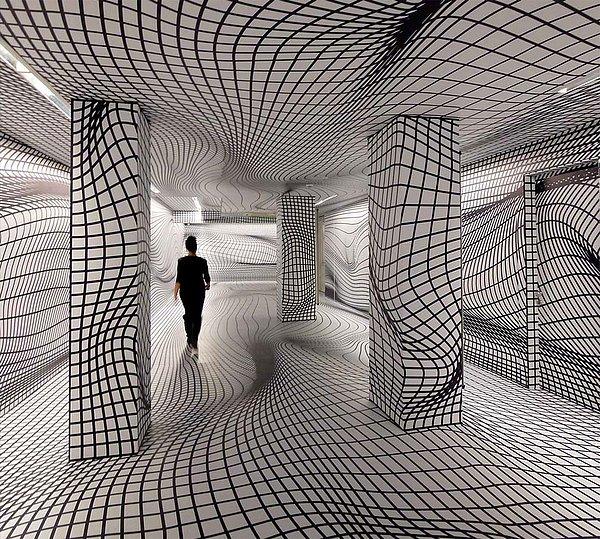 Brüksel'deki 'ING Sanat Merkezi'nde yarattığı odalar şaheser niteliğinde.