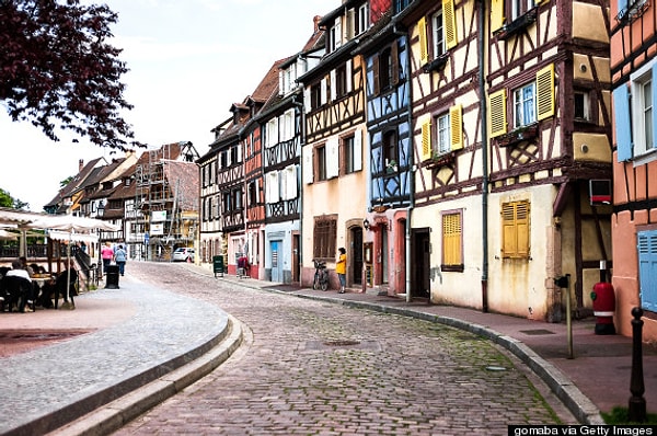 Colmar'ın sanat tarihine verdiği katkı açısından bir dipnot da Amerika'daki Özgürlük Heykeli'nin heykeltraşı Frederic Auguste Bartholdi Colmar'da doğmuş olması.