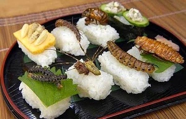 2. Zaten beklenilen bir şeydi; böcekli sushi!