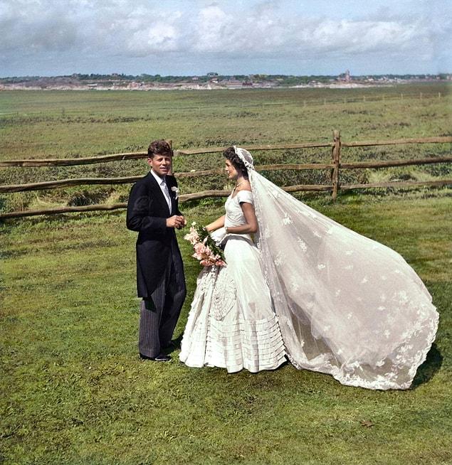10. Senator John F. Kennedy and Jacqueline Bouvier getting married, 1953.