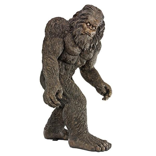 14. "Bigfoot" heykeli. Hem de gerçek boyutlarında.