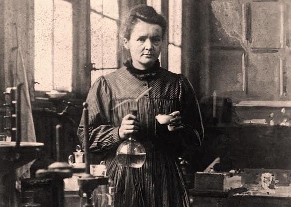 23. Radyum ve polonyumun mucidi Marie Curie