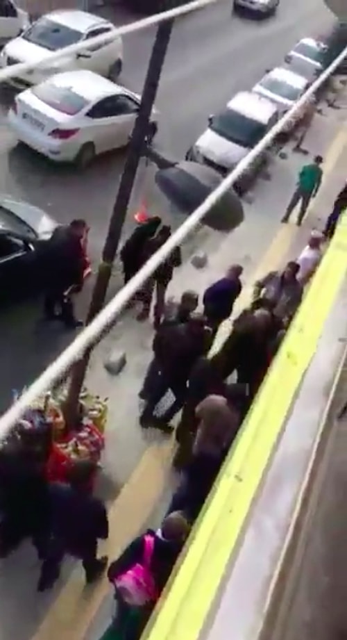 Olay yerine gelen polis ekiplerince karakola götürülen kişinin ise teröristle ilgisinin olmadığının anlaşıldığı ve daha sonra serbest bırakıldığı ifade ediliyor.