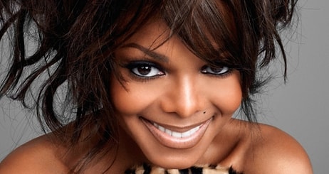 Сестра легендарного Майкла Джексона впервые стала мамой в 50 лет!